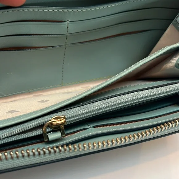 Kate Spade: Cameron Large Continental Wallet - Picture 8 of 9